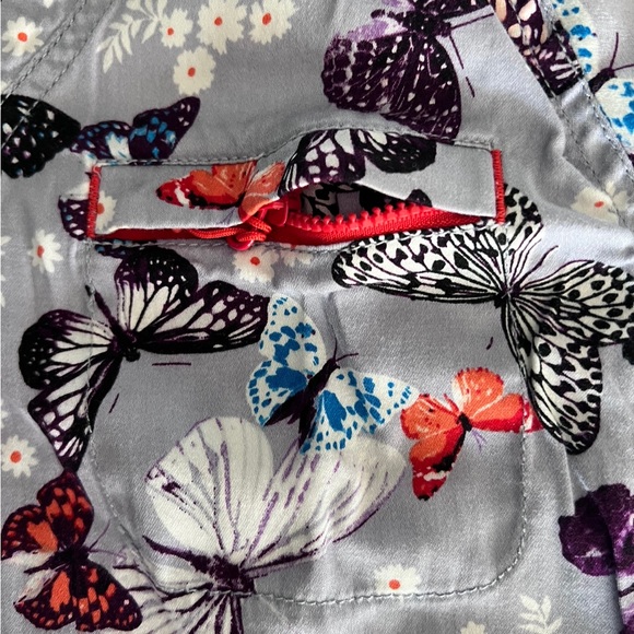 Women’s small Scrub Tops x 5 - Picture 4 of 15